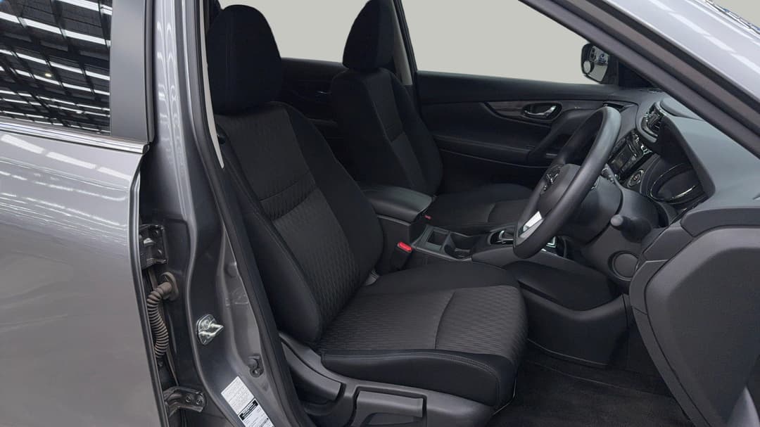 2022 Nissan X-trail St (2WD), Automatic, 29756 km, Right Side Front Door Cabin View