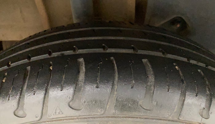 2018 Tata Tiago XZ PETROL, Petrol, Manual, 37,357 km, Right Rear Tyre Tread