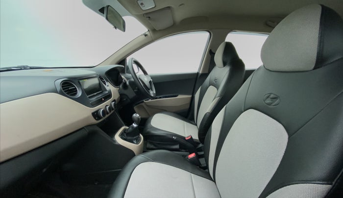 2016 Hyundai Grand i10 SPORTZ 1.2 KAPPA VTVT, Petrol, Manual, 16,157 km, Right Side Front Door Cabin