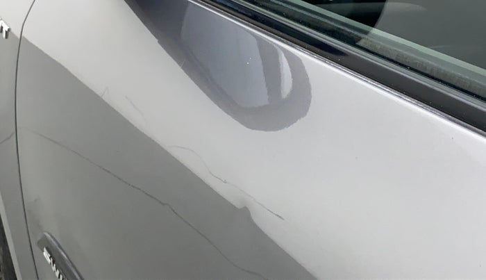 2012 Maruti Swift VXI, Petrol, Manual, 22,796 km, Front passenger door - Minor scratches