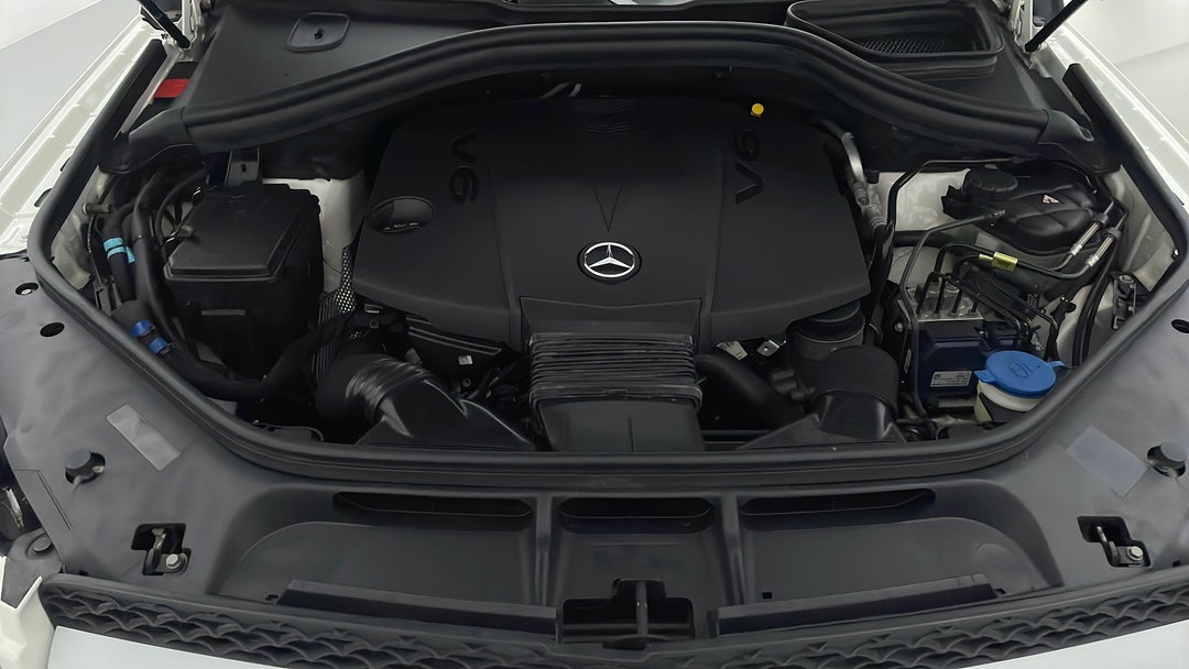 Open Bonnet (Engine)