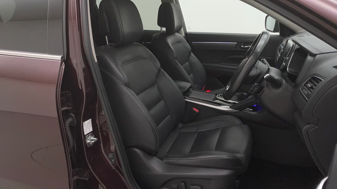 2022 Renault Koleos Zen (4x2), Automatic, 62309 km, Right Side Front Door Cabin View