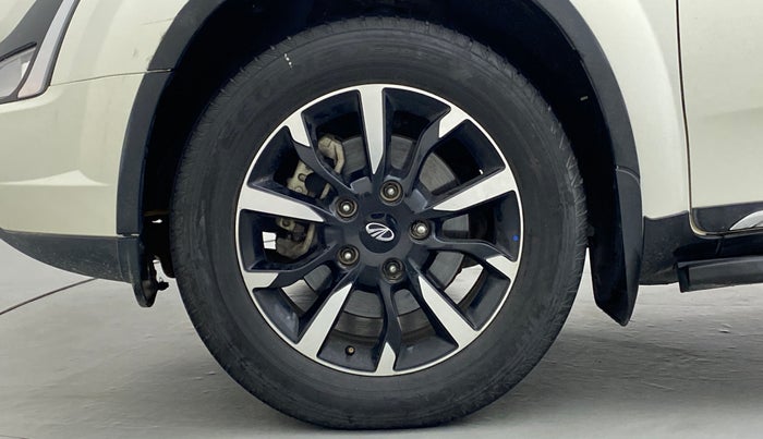 2019 Mahindra XUV500 W11 (O), Diesel, Manual, 29,847 km, Left Front Wheel