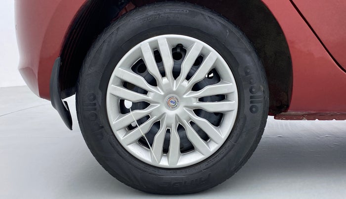 2014 Hyundai i20 MAGNA O 1.2, Petrol, Manual, 30,738 km, Right Rear Wheel