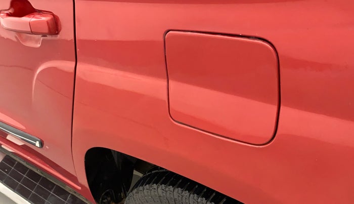 2018 Mahindra TUV300 T6 PLUS, Diesel, Manual, 1,17,841 km, Left quarter panel - Minor scratches