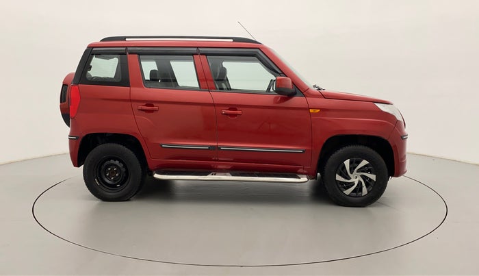 2018 Mahindra TUV300 T6 PLUS, Diesel, Manual, 1,17,841 km, Right Side View