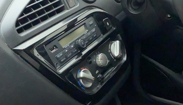 2018 Datsun Redi Go S 1.0 AMT, Petrol, Automatic, 21,033 km, AC Unit - Directional switch has minor damage