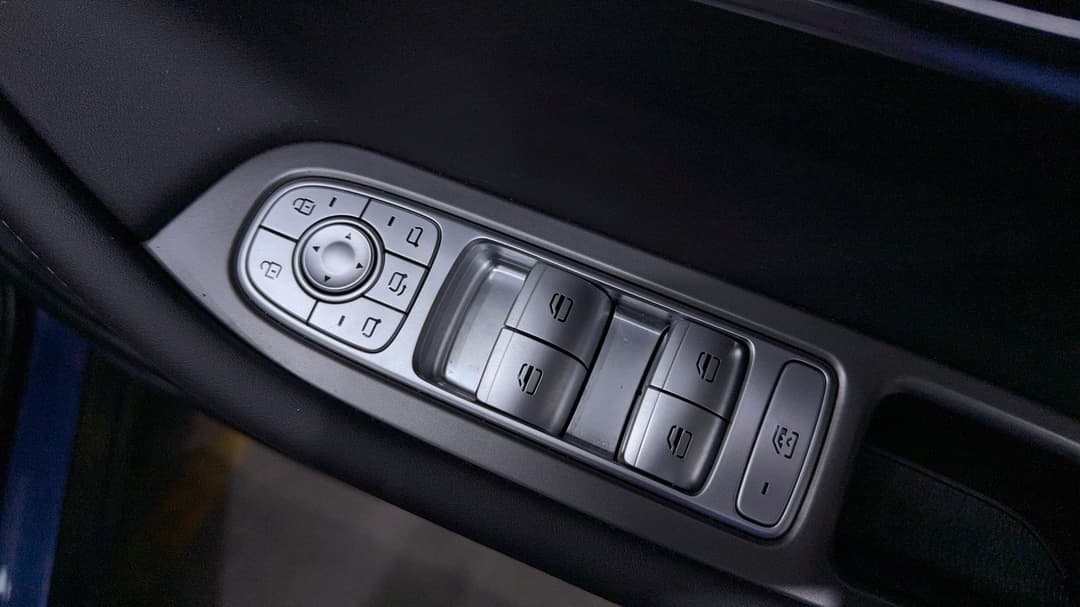 2025 Chery Tiggo 8 Pro Max Ultimate AWD, Automatic, 8699 km, Drivers Side Door Panel Controls