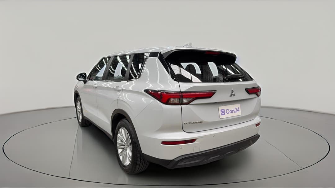 2024 Mitsubishi Outlander Es 7 Seat (2WD), Automatic, 55158 km, Left Back Diagonal (45- Degree) View