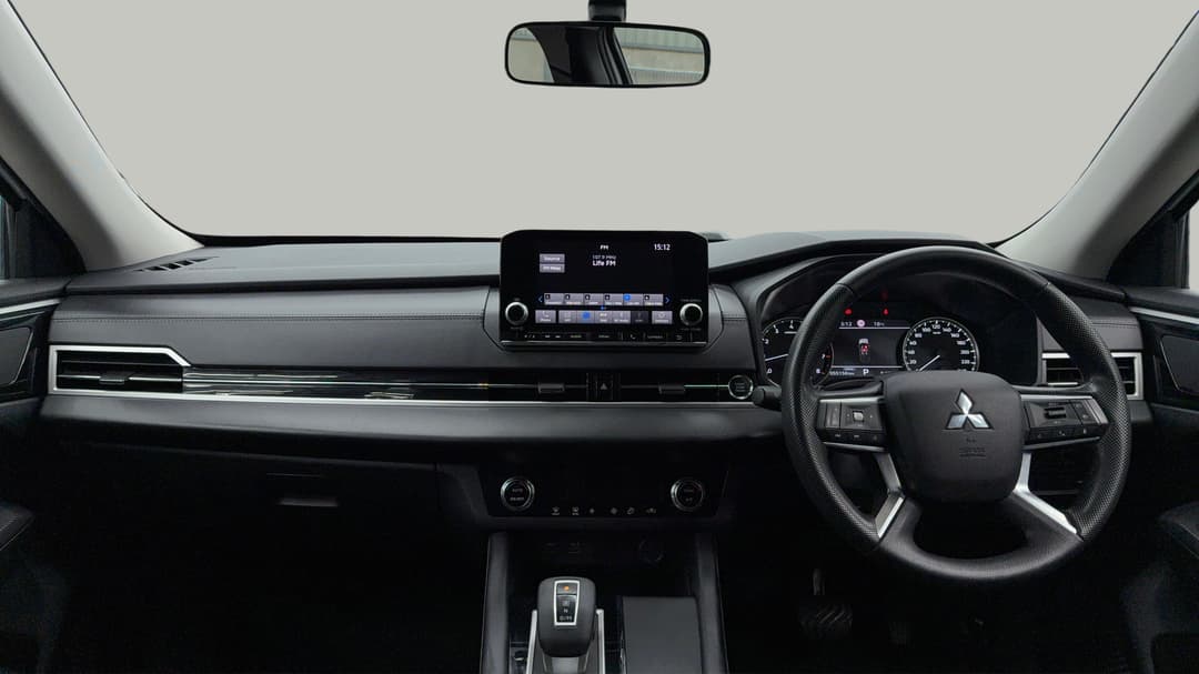 2024 Mitsubishi Outlander Es 7 Seat (2WD), Automatic, 55158 km, Dashboard View