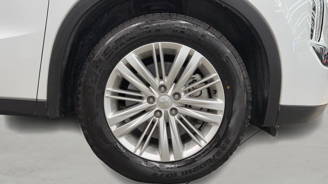 2024 Mitsubishi Outlander Es 7 Seat (2WD), Automatic, 55158 km, Right Front Wheel