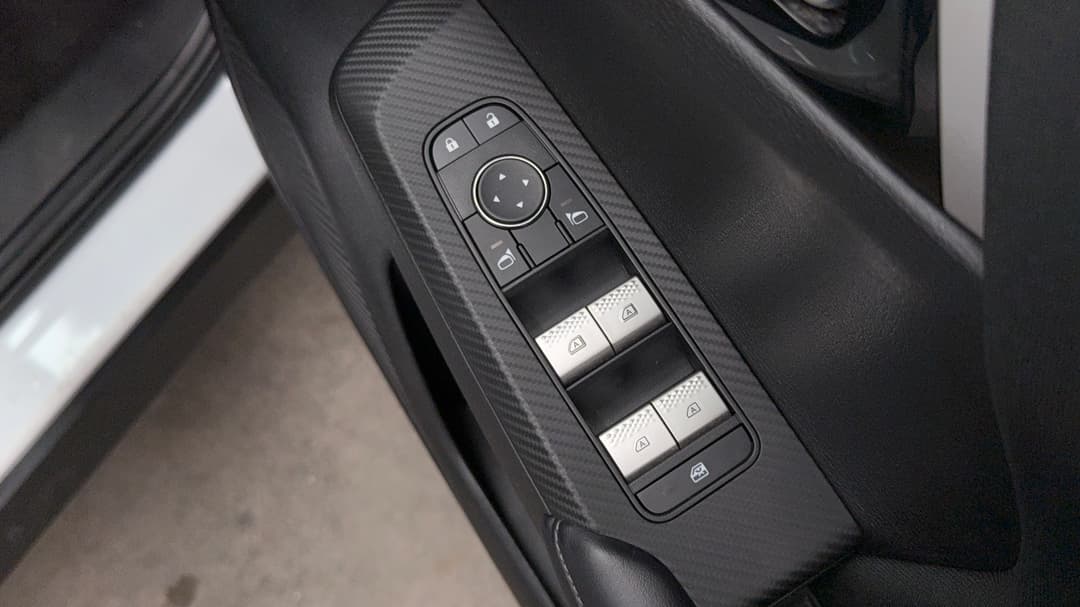 2024 Mitsubishi Outlander Es 7 Seat (2WD), Automatic, 55158 km, Drivers Side Door Panel Controls