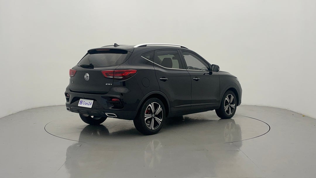 Right Back Diagonal (45- Degree) View