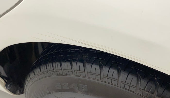 2014 Maruti Swift VXI, Petrol, Manual, 71,034 km, Left quarter panel - Minor scratches