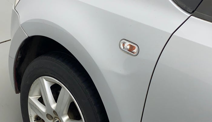 2012 Volkswagen Polo HIGHLINE 1.6L, Petrol, Manual, 56,870 km, Left fender - Slightly dented
