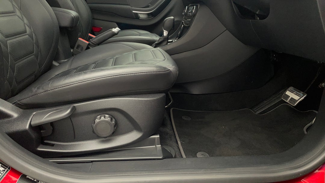 2020 Ford Puma St-line V, Automatic, 23502 km, Drivers Side Adjustment Panel