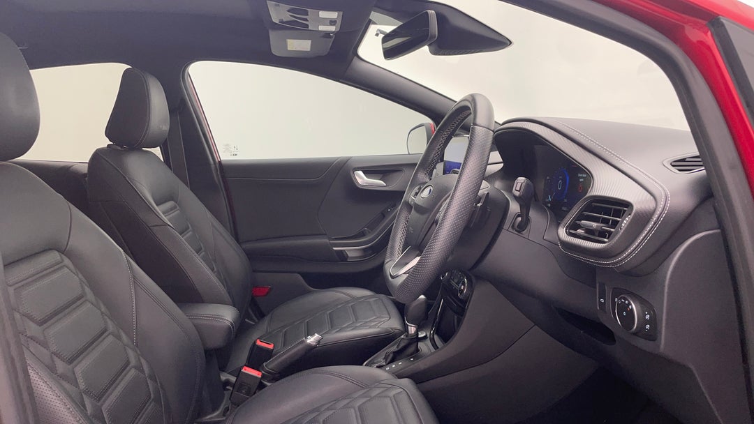 2020 Ford Puma St-line V, Automatic, 23502 km, Right Side Front Door Cabin View