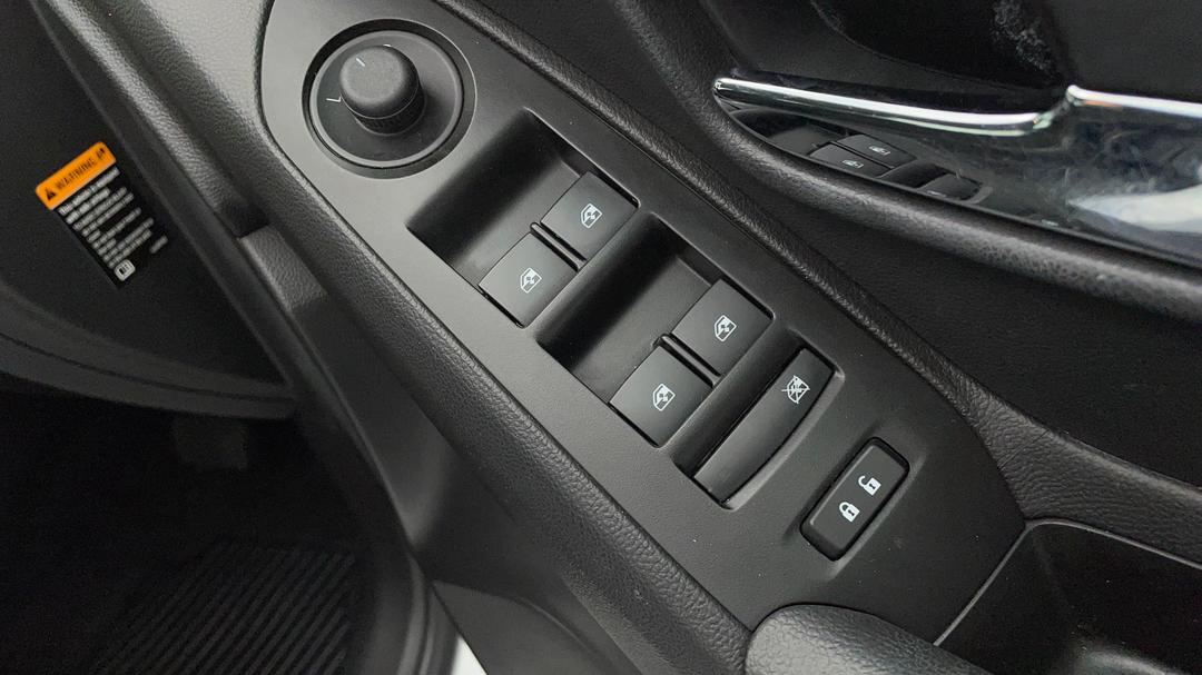 2019 Holden Trax Ls, Automatic, 33639 km, Drivers Side Door Panel Controls
