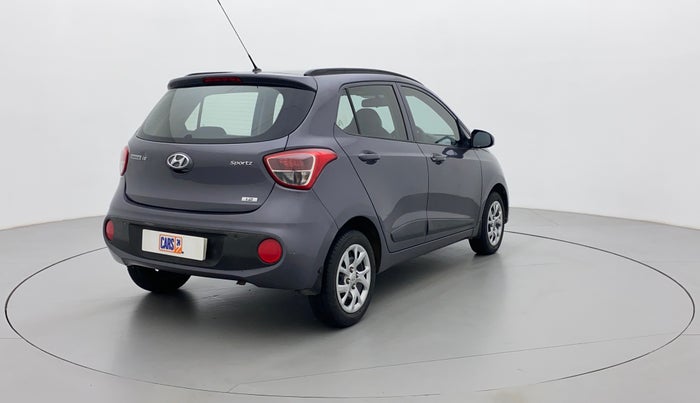 2017 Hyundai Grand i10 SPORTZ (O) 1.2 KAPPA VTVT, Petrol, Manual, 33,407 km, Right Back Diagonal