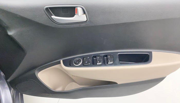 2017 Hyundai Grand i10 SPORTZ (O) 1.2 KAPPA VTVT, Petrol, Manual, 33,407 km, Driver Side Door Panels Control