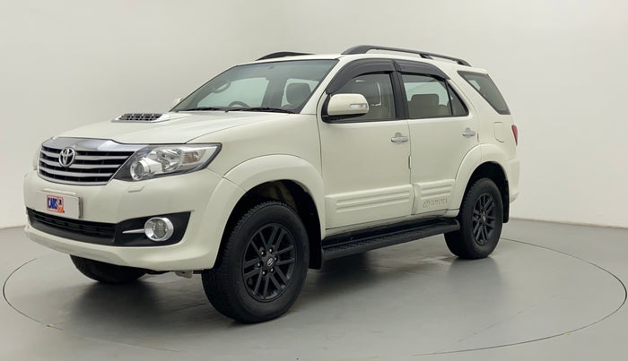 2015 Toyota Fortuner 3.0 AT 4X2, Diesel, Automatic, 92,028 km, Left Front Diagonal