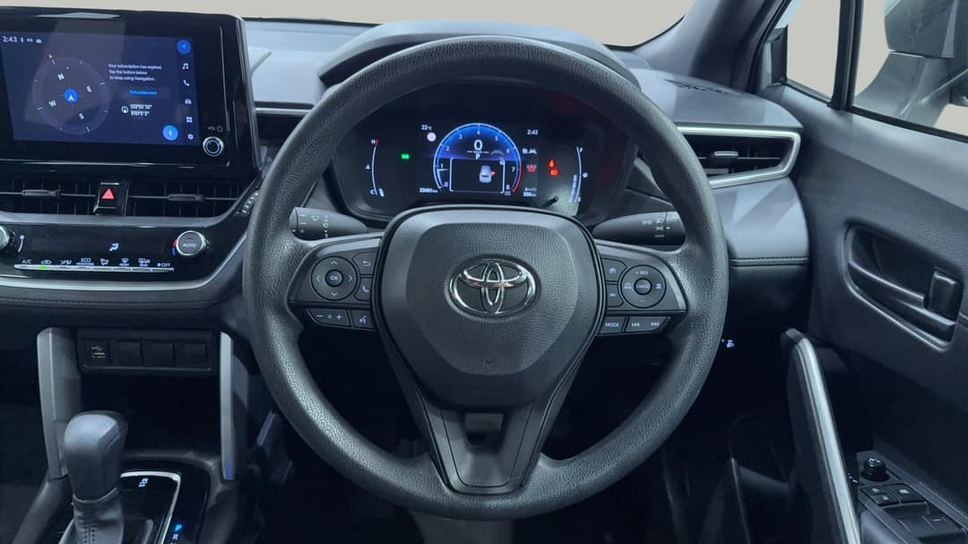 2023 Toyota Corolla Cross Gx 2WD, Automatic, 23401 km, Steering Wheel Close-up