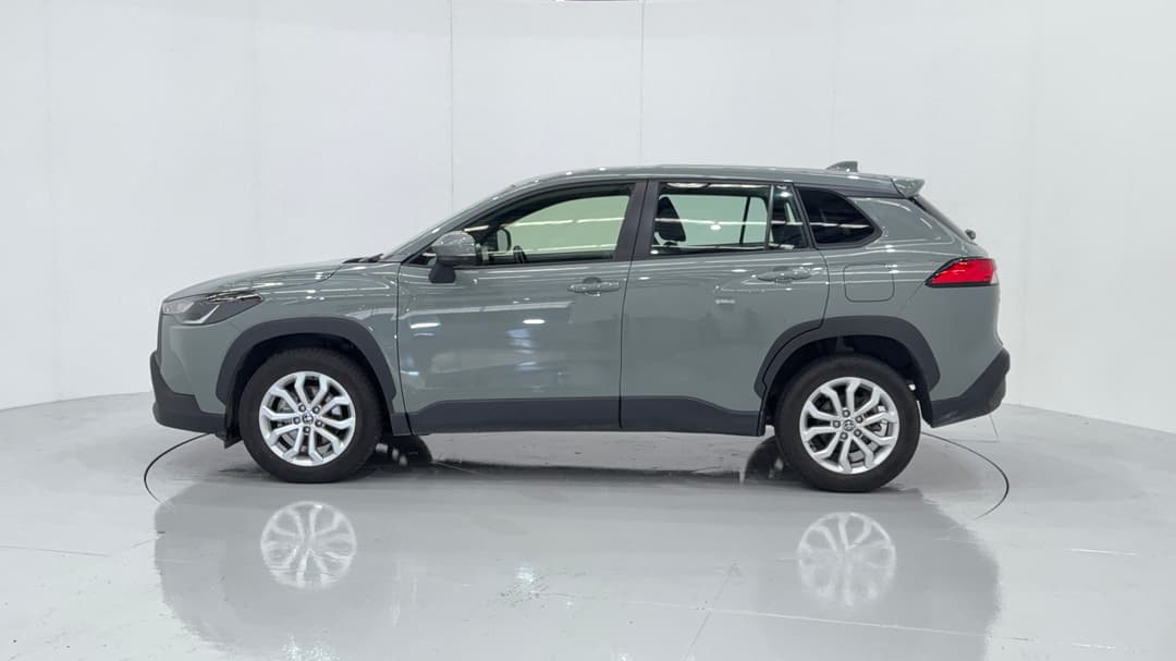 2023 Toyota Corolla Cross Gx 2WD, Automatic, 23401 km, Left Side View