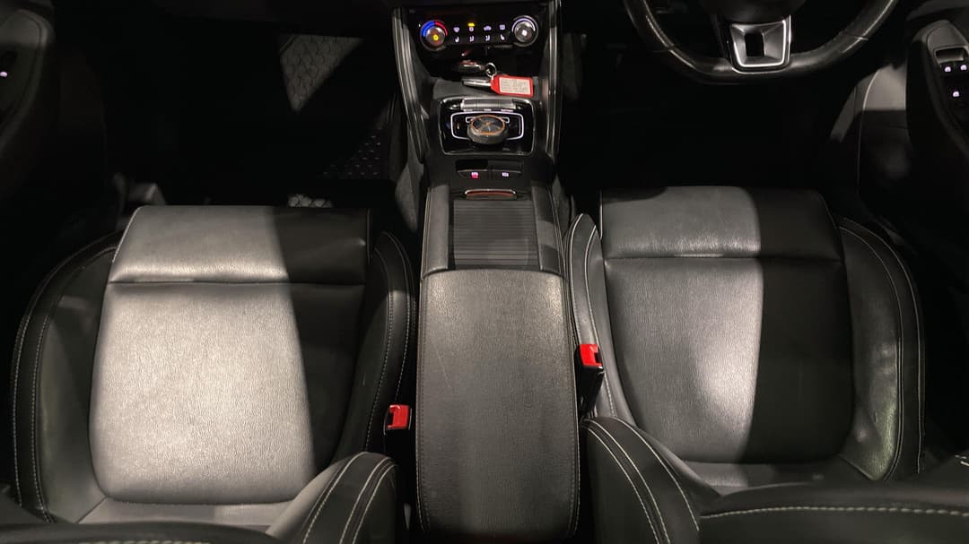 2020 MG ZS EV Essence, Automatic, 83813 km, Center Console