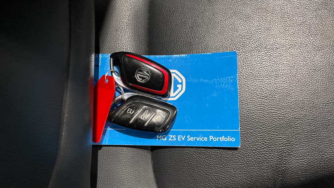 2020 MG ZS EV Essence, Automatic, 83813 km, Key Close-up