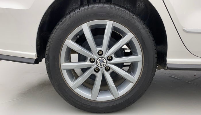 2021 Volkswagen Vento HIGHLINE PLUS 1.0L TSI AT, Petrol, Automatic, 9,771 km, Right Rear Wheel