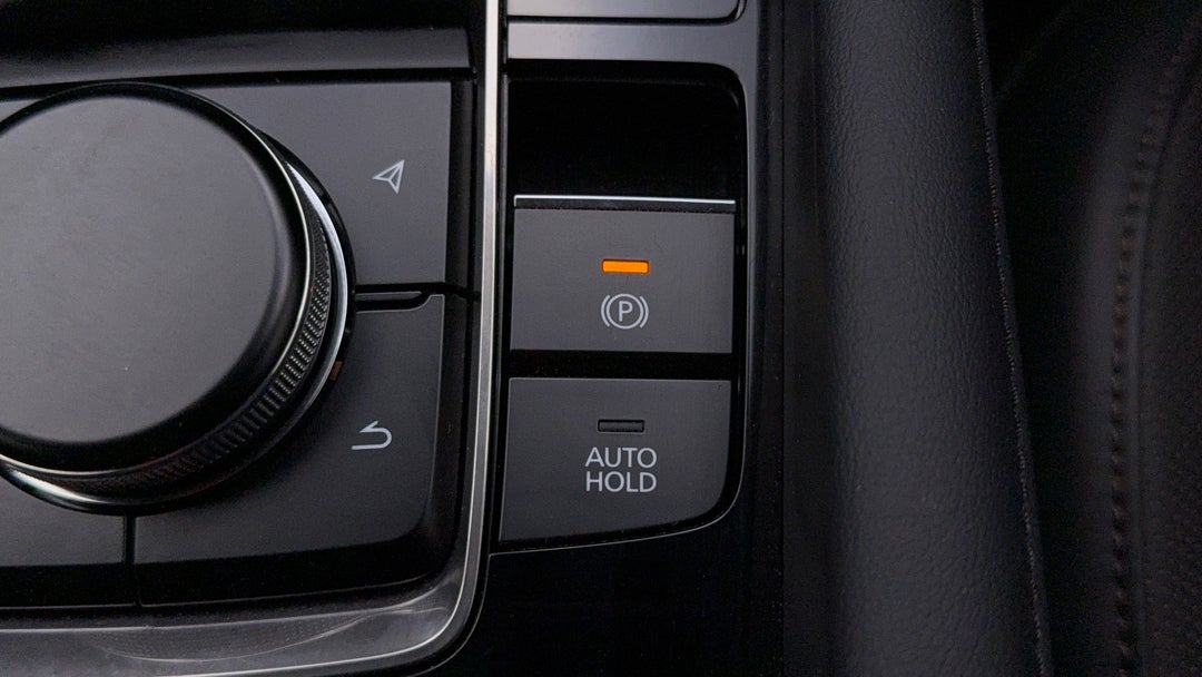 2024 Mazda 3 G20 Touring, Automatic, 11608 km, Handbrake