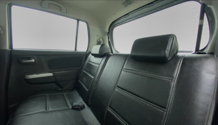 2011 Maruti Wagon R 1.0 VXI, Petrol, Manual, 41,982 km, Right Side Rear Door Cabin