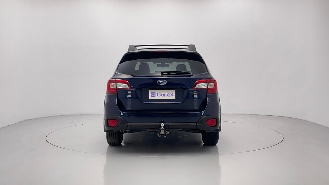 2020 Subaru Outback 2.5i-X AWD, Automatic, 121518 km, Back/Rear View