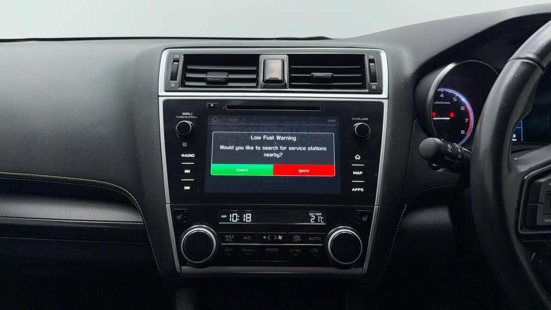 2020 Subaru Outback 2.5i-X AWD, Automatic, 121518 km, Center Console