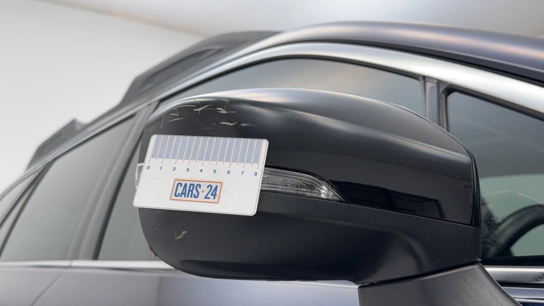 2020 Subaru Outback 2.5i-X AWD, Automatic, 121518 km, Side Mirrors Housing RHS Scratch