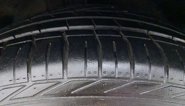 2012 Honda Accord 2.4 MT, Petrol, Manual, 50,447 km, Right Front Tyre Tread