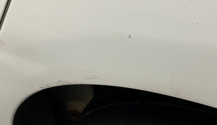 2011 Hyundai i20 ASTA 1.4 AT VTVT, Petrol, Automatic, 1,00,159 km, Left quarter panel - Minor scratches