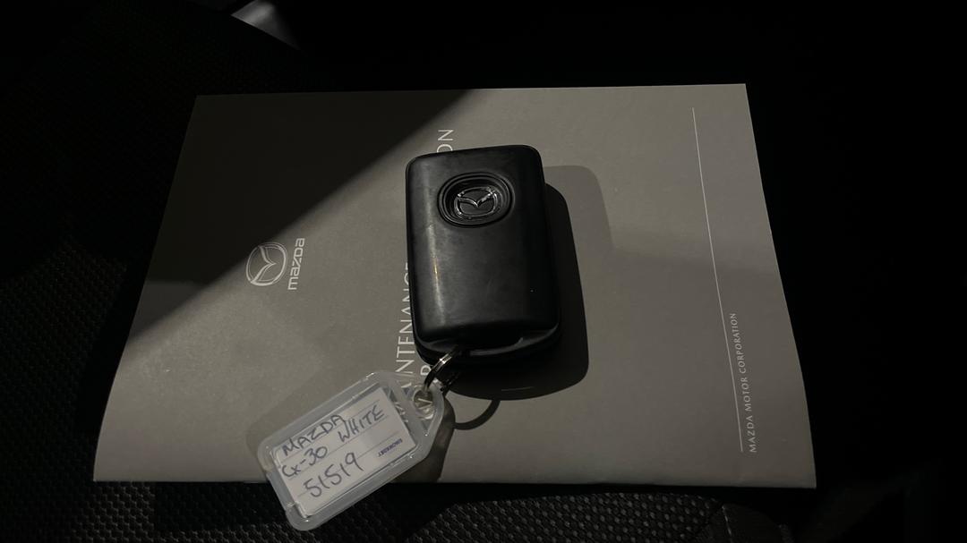 2024 Mazda CX-30 G20 Pure (FWD), Automatic, 43429 km, Key Close-up