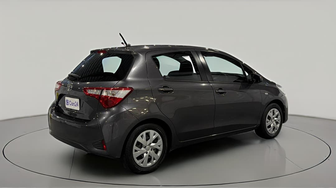 2020 Toyota Yaris Ascent, Manual, 44663 km, Right Back Diagonal (45- Degree) View