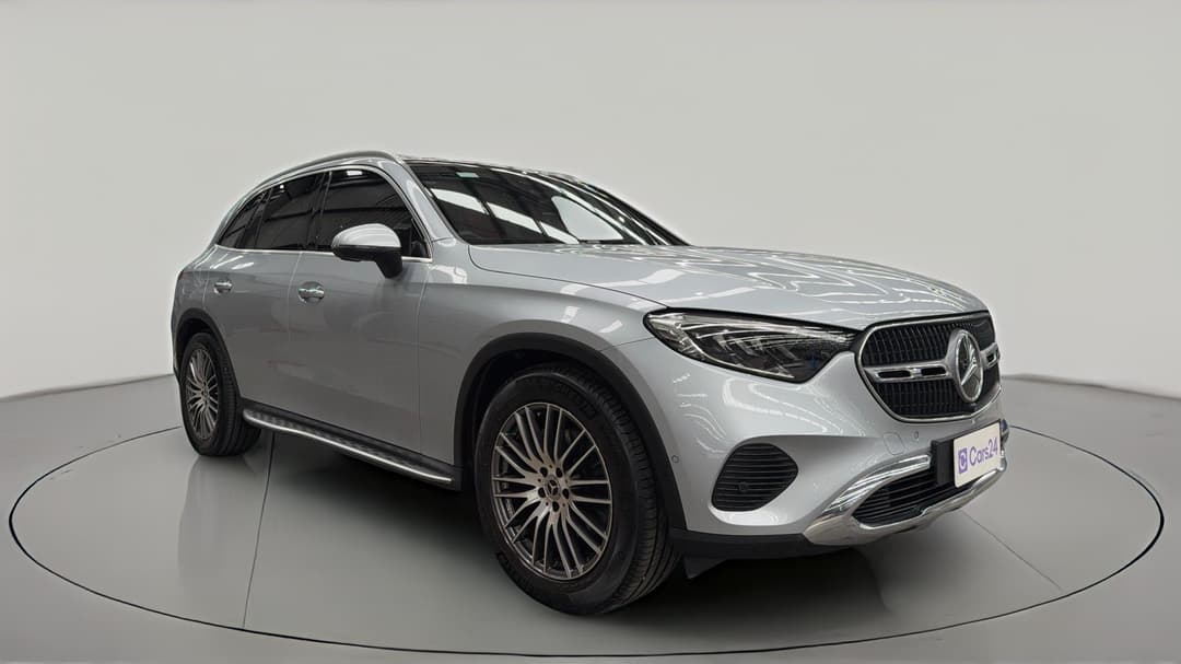 2025 Mercedes-benz GLC 200 4matic, Automatic, 9500 km, Right Front Diagonal (45- Degree) View
