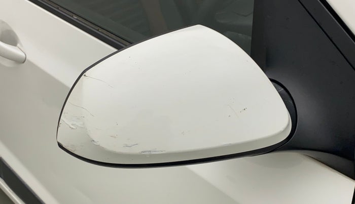 2018 Hyundai Xcent E+, CNG, Manual, 57,279 km, Right rear-view mirror - Minor scratches