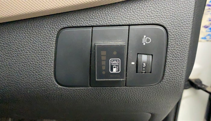 2018 Hyundai Xcent E+, CNG, Manual, 57,279 km, Dashboard - Headlight height adjustment not working