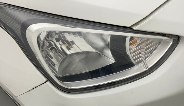 2018 Hyundai Xcent E+, CNG, Manual, 57,279 km, Right headlight - Minor scratches