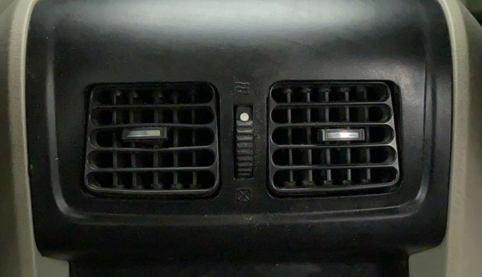 2018 Mahindra Scorpio S7 120 BHP 2WD, Diesel, Manual, 32,382 km, Rear AC Vents