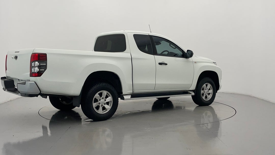 Right Back Diagonal (45- Degree) View