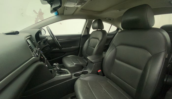 2017 Hyundai New Elantra 2.0 SX(O) AT PETROL, Petrol, Automatic, 75,962 km, Right Side Front Door Cabin