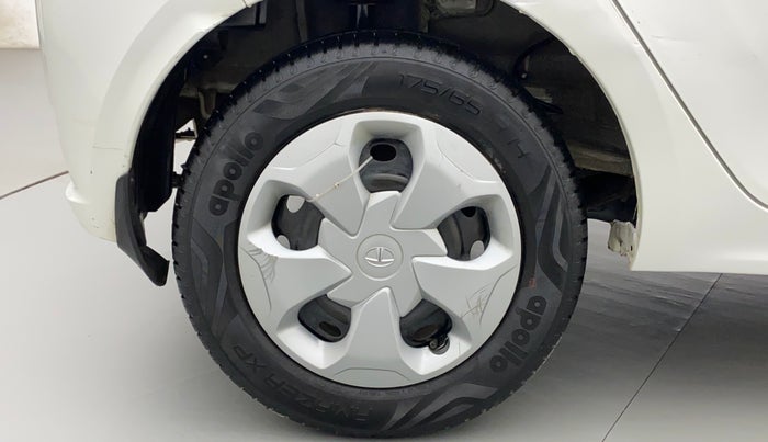 2021 Tata Tiago XT (O) PETROL, Petrol, Manual, 26,259 km, Right Rear Wheel
