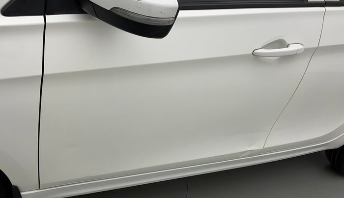2021 Tata Tiago XT (O) PETROL, Petrol, Manual, 26,259 km, Front passenger door - Minor scratches
