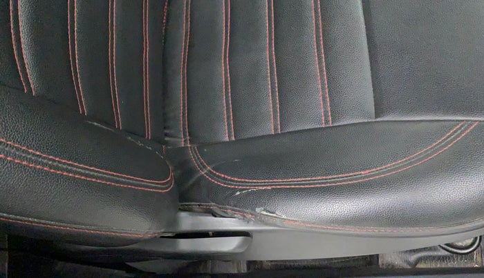 2021 Tata Tiago XT (O) PETROL, Petrol, Manual, 26,259 km, Driver seat - Cover slightly torn