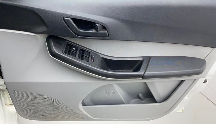 2021 Tata Tiago XT (O) PETROL, Petrol, Manual, 26,259 km, Driver Side Door Panels Control